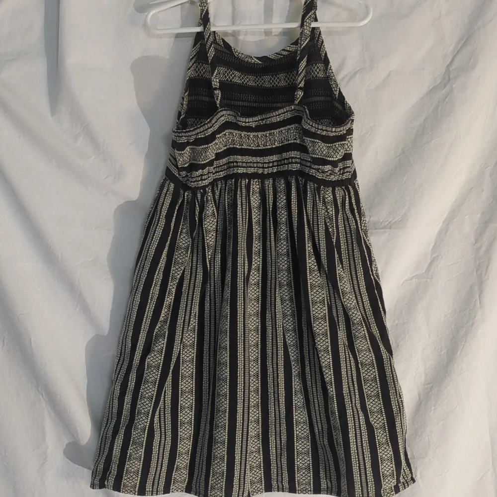Old Navy | Black and White Woven Pattern Sundress Elastic Back Adjust Straps | M